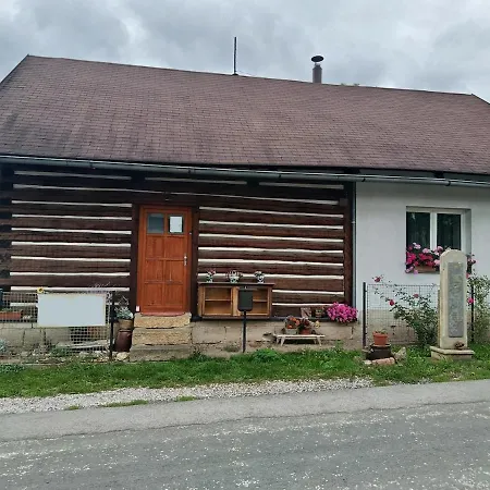 Roubenka V Ceskem Raji